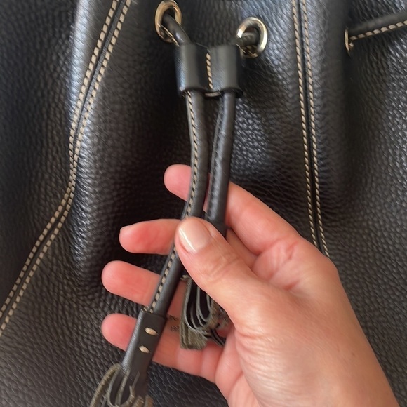 Dooney & Bourke Black Pebbled Leather Bag - Picture 7 of 16